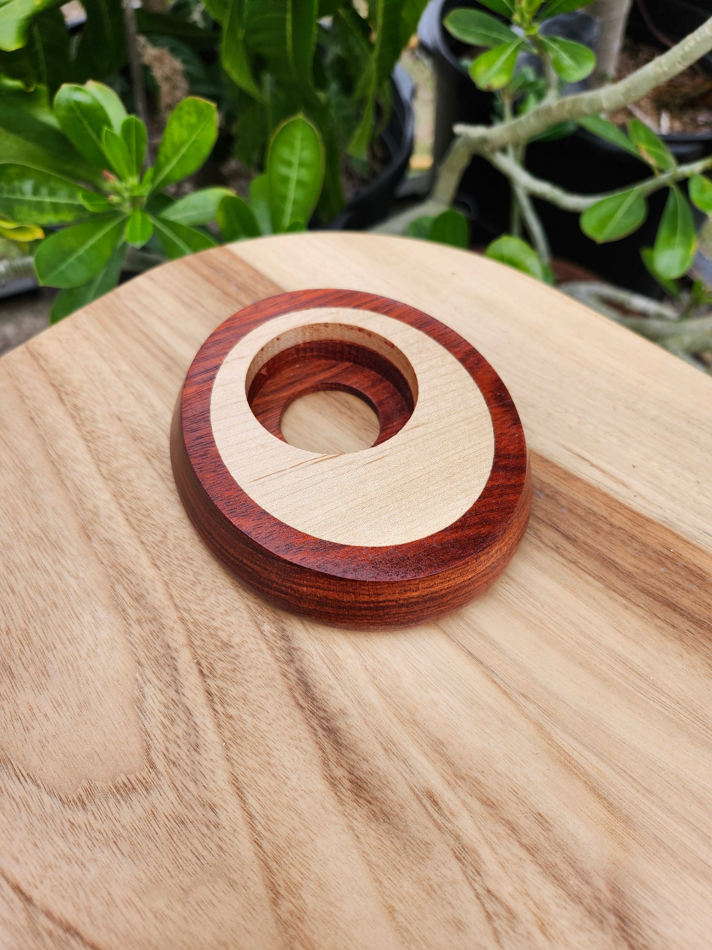 Inlaid Oval Torch Base