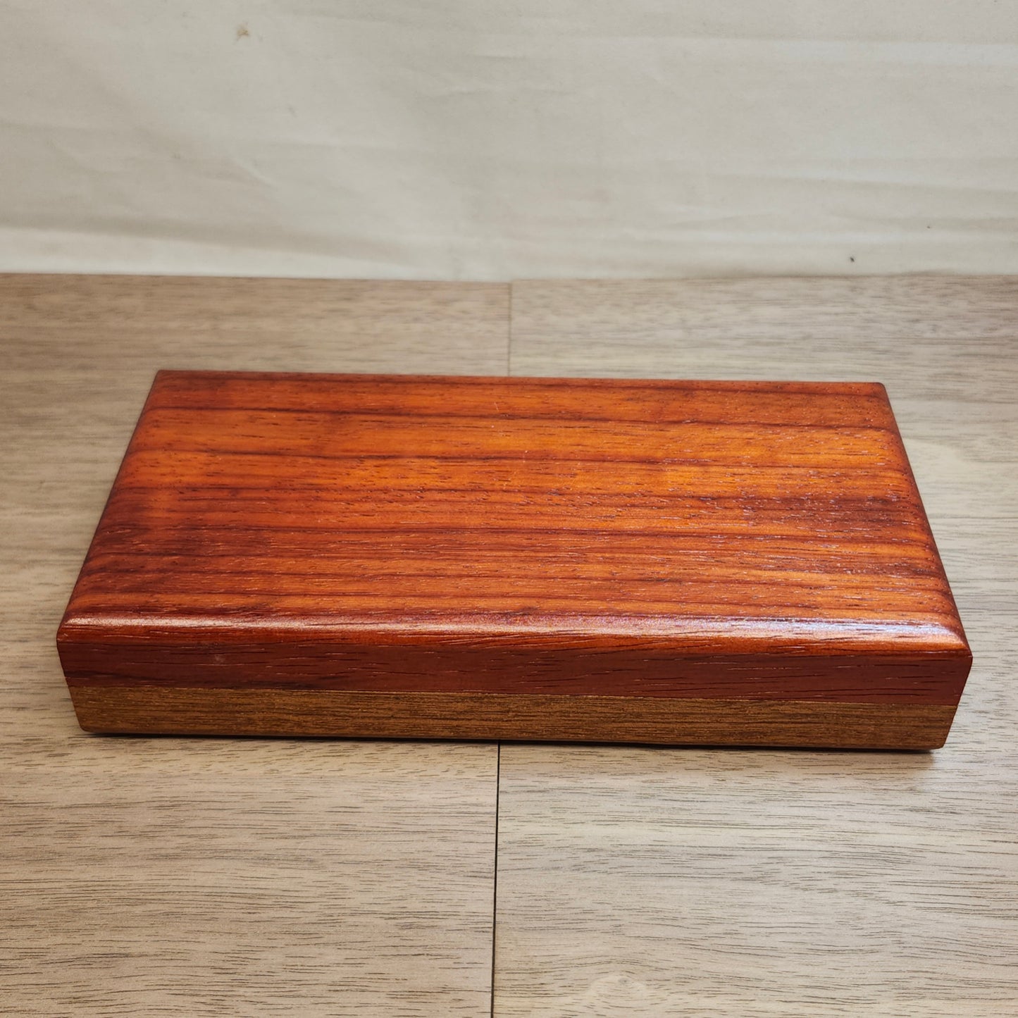 2 Tone Puffco Pivot Box